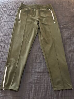 Todd Snyder green track pants, size men’s L, joggers with zippered pockets